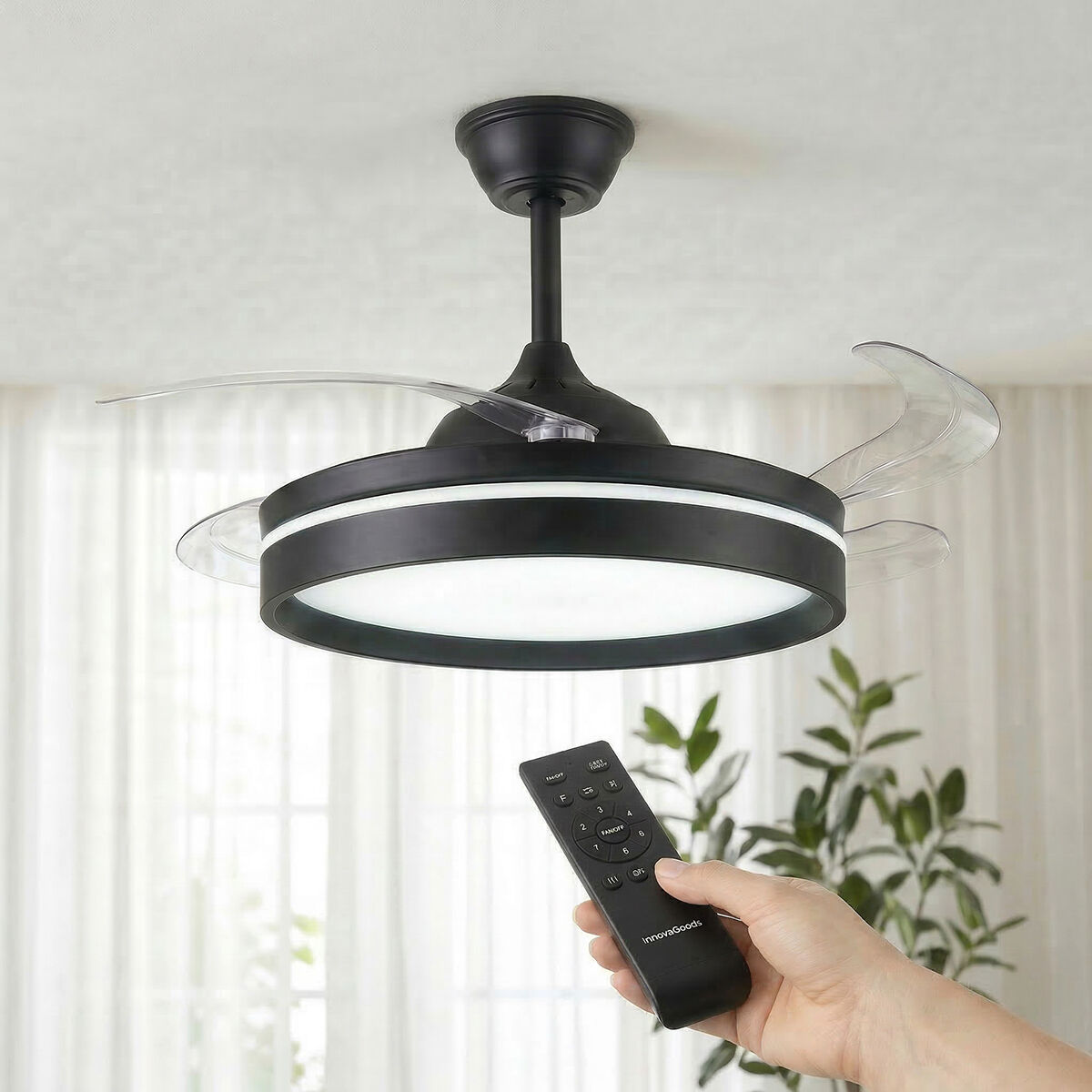 Ventilador de Techo con Luz LED, 4 Aspas Retráctiles y Mando a Distancia InnovaGoods V0104047_0