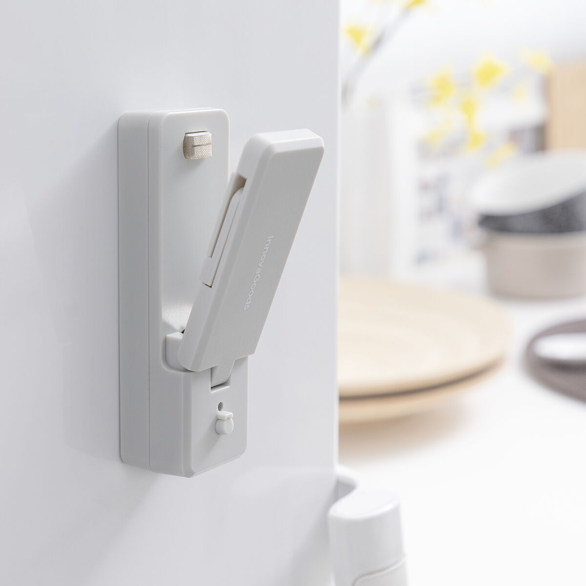Selladora de Bolsas Recargable Magnética con Cúter Rebasyl InnovaGoods V0103604_4