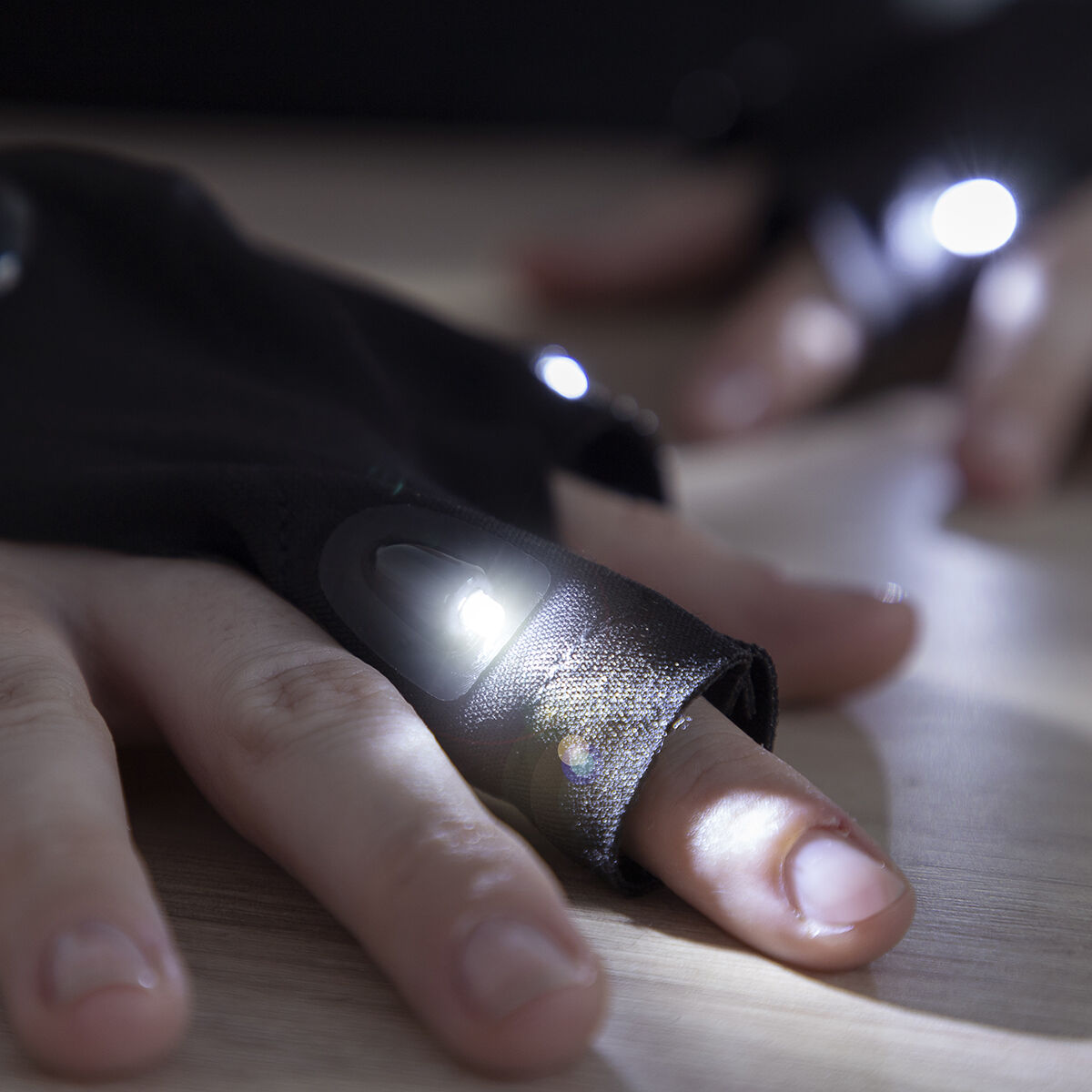 Guantes con Luz LED Gleds InnovaGoods 2 Unidades V0103613_2